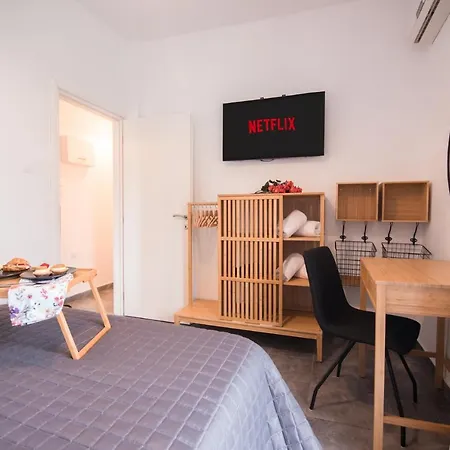 Lefkes Summer House #1 *